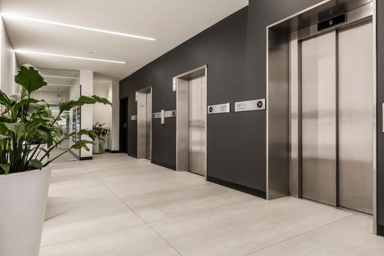 Absolute Collins Apartments Melbourne Luaran gambar