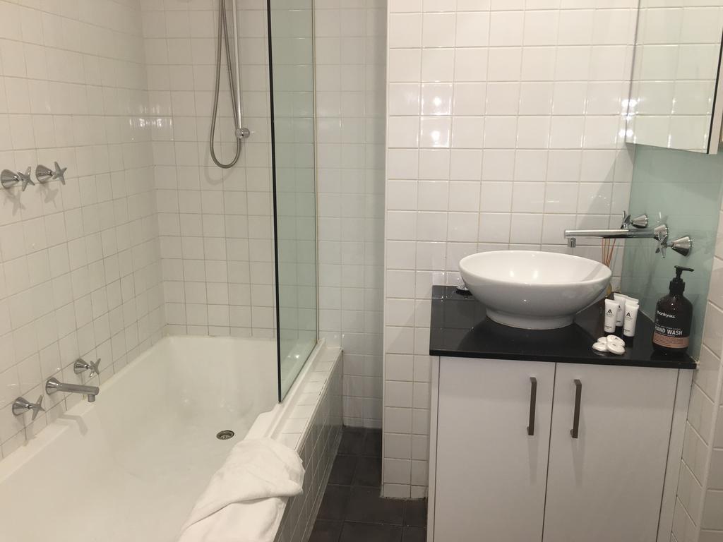 Absolute Collins Apartments Melbourne Luaran gambar
